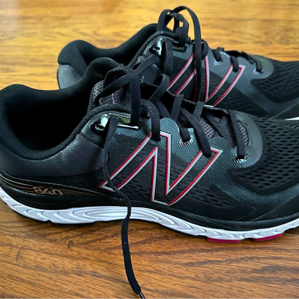 New Balance Shoes M840MB5 Size 14 Men's Like New - color: Black/Horizon